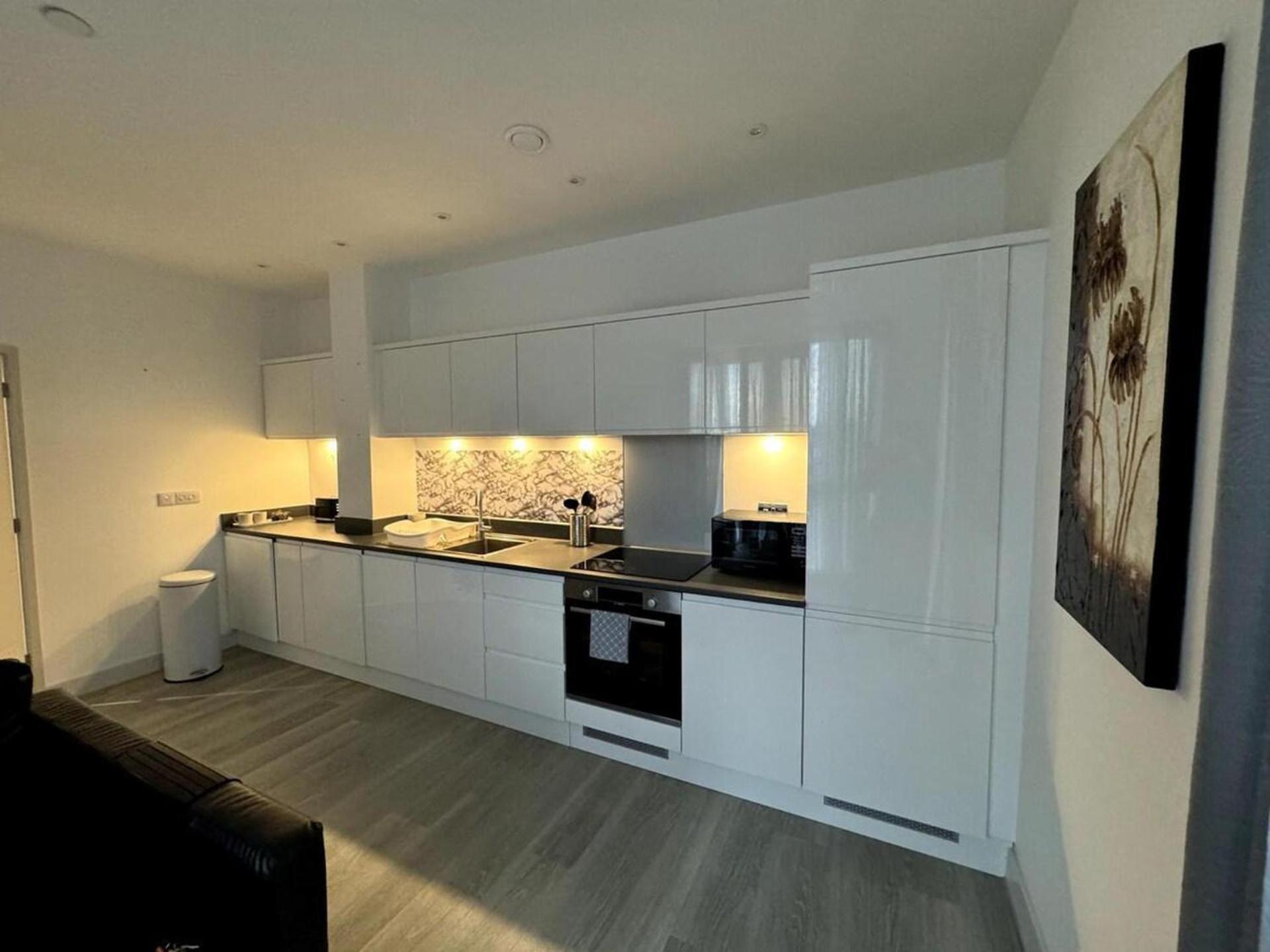 Cozy Bracknell Apartment With Modern Amenities Exterior photo